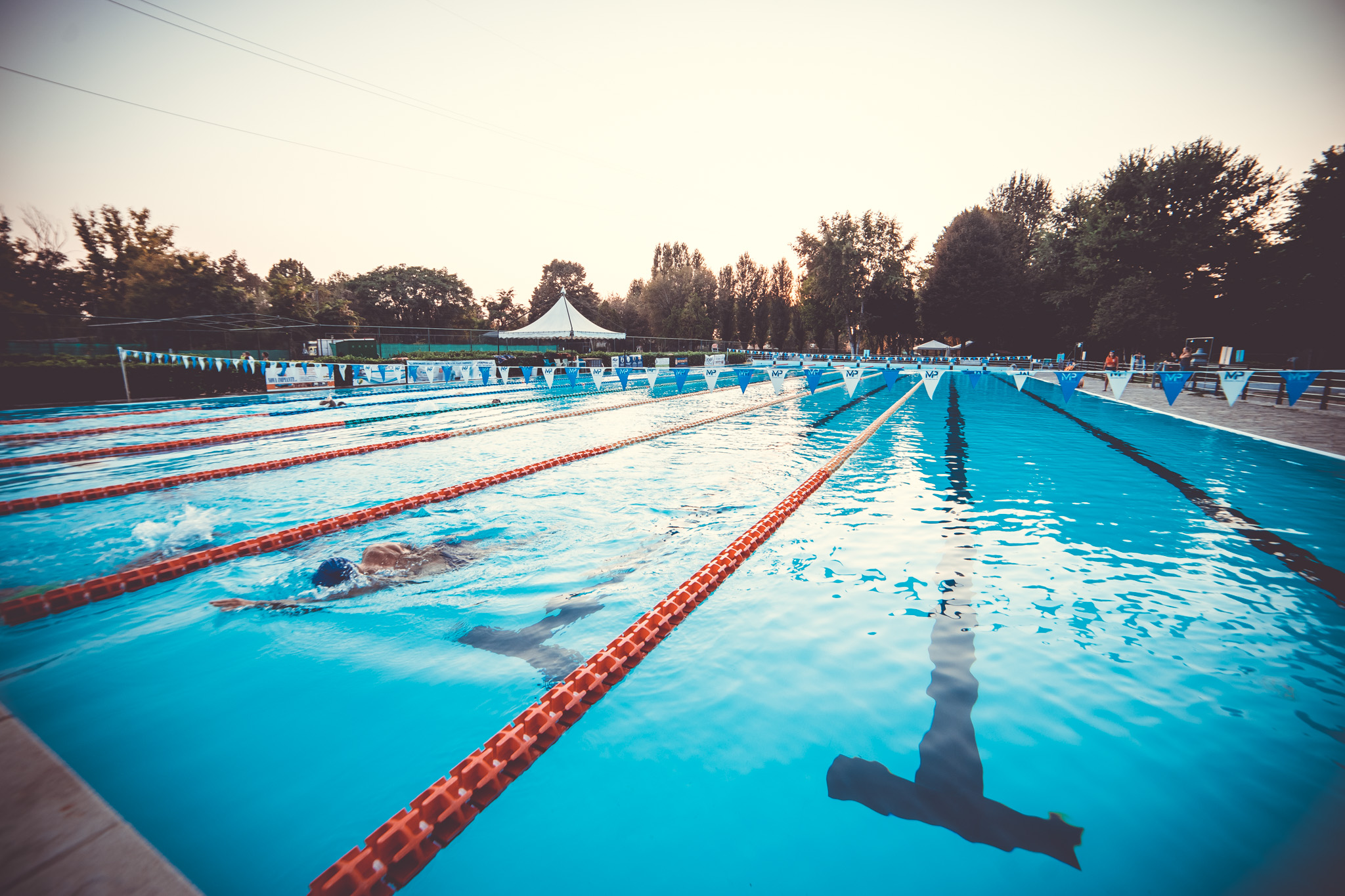 La nostra piscina all'aperto da 50 metri